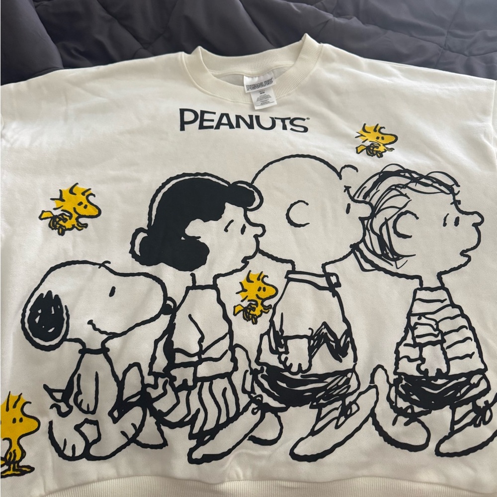 Peanuts OVERSIZED Sweatshirt with Characters